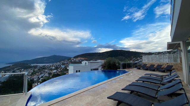 VKV5252 Villa Kalkan