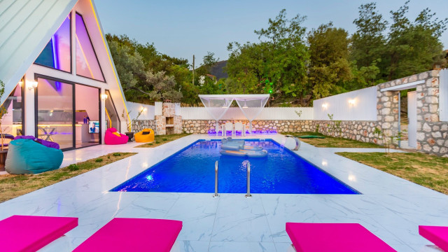 BVK7547 Balayı Villası