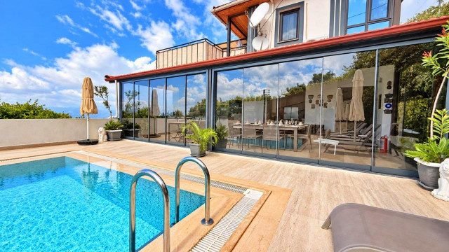 Kalkan'da 6 Kişilik Aile Villası
