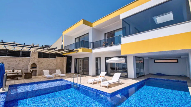 Kalkan'da 4 Kişilik Muhafazakar Villa