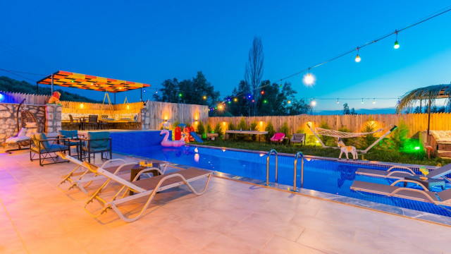 BVK8068 Balayı Villası