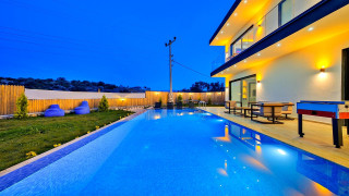 BVK7769 Balayı Villası