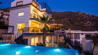 VKV5679 Villa Kalkan